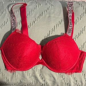 Victoria's Secret Vibrant Red Lace Bra